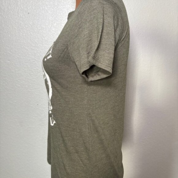 Vintage-Inspired Woodsy Owl “Give a Hoot, Don’t Pollute” Tee – Size M - Picture 2 of 5